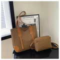 Ensemble sac cabas marron à monogramme avec pochette zippée assortie et bandoulière chic - Marron