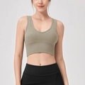Débardeur de yoga vert sauge ajusté avec texture côtelée et design sport réversible - S / Haut (12118) / Kaki
