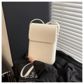 Vertikale minimalistische Crossbody-Handytasche in Cremeweiß aus glattem Kunstleder - Weiß