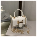 Minimalistische witte kunstleren mini crossbodytas met gouden gesp en kettingriem - Wit