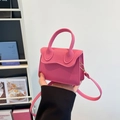 Borsa a tracolla in pelle rosa con patta a onde e manico rotondo alla moda - Rosa