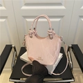 Borsa a secchiello plissettata rosa con manici annodati e tracolla rimovibile - Rosa