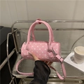 Rosafarbene Zylindertasche mit Punkten, zwei Griffen und abnehmbarem Schultergurt - Rosa