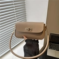 Sac bandoulière beige minimaliste avec fermoir tressé doré et fine bandoulière - Kaki