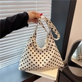 Elegante borsa tote in nylon crema con pois neri e tracolla larga - Beige