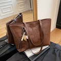 Bolso tote de cuero encerado marrón oscuro con colgantes de béisbol y estilo retro - Café (Con Colgante) / café