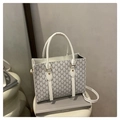 Bolso tote vintage blanco con estampado de monograma M y detalles dorados lujo - Blanco