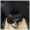 Dettaglio borsa a spalla in jacquard nero con stampa M e catena con fibbia a cuore dorata - Nero
