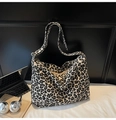 Grand sac à bandoulière hobo à motif léopard en toile souple pour le quotidien des femmes - Imprimé léopard