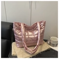 Quilted down cotton tote bag in metallic pink with large square stitching and top handles - Pink