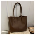 Bolso tote de cuero sintético marrón oscuro con costura vertical sobre tela suave - Conjunto De Dos Piezas De Bolso Tote Y Bolso De Mano / Marrón