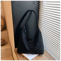 Borsa hobo alla moda in pelle scamosciata con stampa leopardata nera da donna - Nero