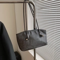 Borsa tote in pelle opaca grigio scuro con logo e sottili tracolle per donne - Nero