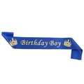 Fascia di compleanno blu in raso per ragazzo con corone dorate e scritte eleganti - Stile Corona Blu Oro