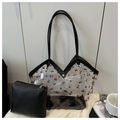 Détail du sac cabas transparent en PVC à motif cerise avec pochette intérieure noire - Noir