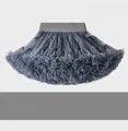 Detail van donkergrijze tutu rok met meerdere lagen tule en een elastische tailleband - 90cm / Bottoms / Donkergrijze Rok