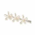 Elegante fermaglio per capelli a girasole con tre fiori perlati su base in argento - Argento