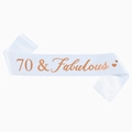 Écharpe en satin blanc 70 & Fabulous avec lettrage or rose pour fête de 70ème anniversaire - Taille unique / 70ème anniversaire