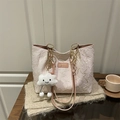 Fashionable light pink embroidered tote bag with gold chain and cloud charm detail - With Pendant / Pink