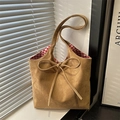 Bolso tote vintage de ante marrón con lazo decorativo y forro de cuadros rojos y blancos - Gamuza Sintética Marrón