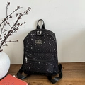Zaino nero minimalista con stampa a stelle e targhetta con logo in metallo dorato - Nero
