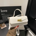 Borsa a mano bianca con trama intrecciata, chiusura dorata e tracolla rimovibile - Bianco