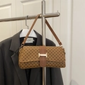 Retro-Schultertasche in Braun mit geometrischem Muster und goldener Schnalle - Braun (Stil 1)