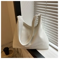 Elegante borsa hobo bianca in pelle PU a grana litchi con grande capacità interna - Bianco