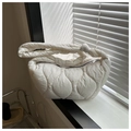 Borsa a spalla nuvola trapuntata bianca con trama a bolle e forma a mezzaluna donna - Bianco