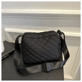Bolso bandolera acolchado negro con diseño de diamantes y correa ajustable de moda - Negro