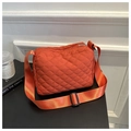Bolso bandolera acolchado naranja con diseño de rombos y correa ancha ajustable - Naranja