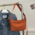 Bolso bandolera de nailon naranja de moda con correa ancha ajustable para mujer - Naranja