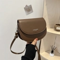 Sacoche marron en cuir avec imprimé Fashion Trend et bandoulière réglable - Marron