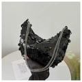 Borsa sottobraccio di paillettes nere con tracolla a catena argento e lucida - Nero