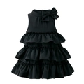Dettaglio dell'abito nero smanicato in chiffon a balze con fiocco grande - 90cm / Nero