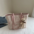 Grand sac cabas beige avec imprimés graffiti roses et charmant pendentif ours tricoté - Avec Pendentif / Rose