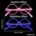 Gafas LED brillantes en rosa y azul para fiestas con efecto de día y noche - Marco Redondo Rosa Fucsia