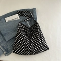 Grande borsa tote classica in tela con motivo a pois bianchi e neri alla moda - Nero
