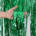 St. Patrick's Day grüner Lametta-Vorhang mit glänzendem Metallic-Glitzereffekt - Klein / Laser-Stil