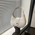 Bolso baguette minimalista blanco crema con cierre giratorio de metal dorado - Blanco