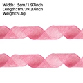 Dettaglio della trama del nastro a rete rosa con misure di 5 cm di larghezza e 1 m - 1m / Rosa