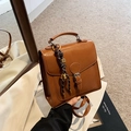 Bolso bandolera marrón retro en cuero sintético mate con colgante trenzado - Con Colgante / Marrón