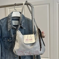 Sac à bandoulière argenté avec broderie chiot rose et charmant pompon en peluche - Avec Pendentif / Argenté