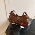 Borsa sottobraccio vintage marrone scuro con occhielli argento e fibbie moda - Marrone