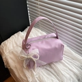 Bolso cuadrado lavanda elegante con lazo de encaje blanco y colgante de perlas - Con Colgante / Morado