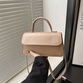Borsa a tracolla beige minimalista con trama a coccodrillo e manico superiore fisso - Cachi