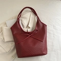Dunkelrote geflochtene Beuteltasche mit eleganter Schleife und großem Fassungsvermögen - Rot