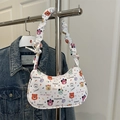 Borsa a mezzaluna bianca con stampe di orsetti e manico a pieghe con fiocco - Motivo Orso con Slogan Carino (TY6723)