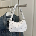 Sac croissant blanc imprimé chat avec anse plissée sur fond de veste en jean - Motif Chat de Dessin Animé Mignon (TY6723)