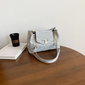 Chic grey wrinkled leather tote bag with gold chain strap and stylish T logo detail - Gray